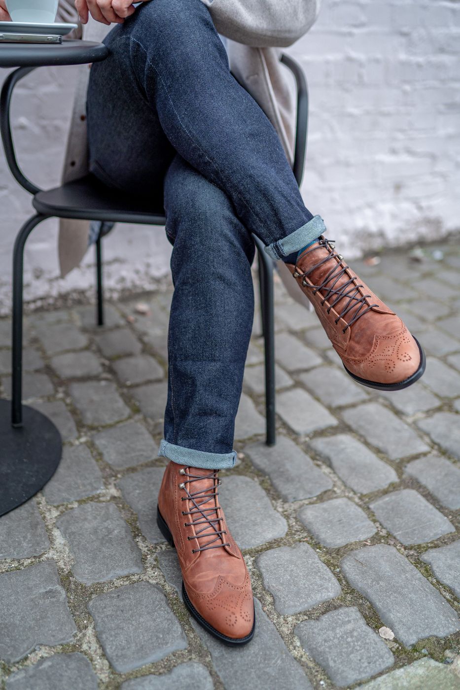 How to wear boots with jeans: 4 style combinations 